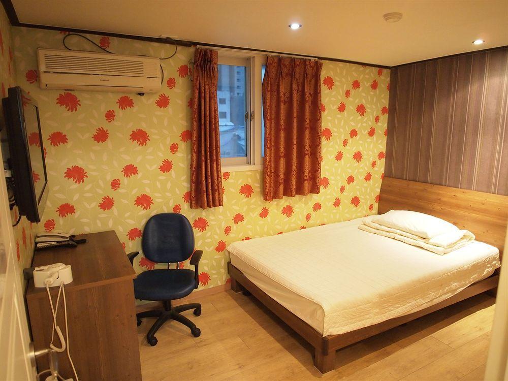 Shinchon Guest House Seul Exterior foto